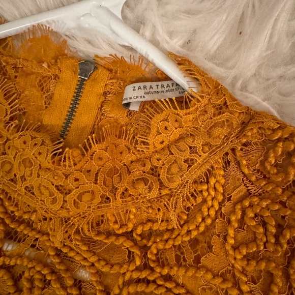 Zara - Picture 2 of 4